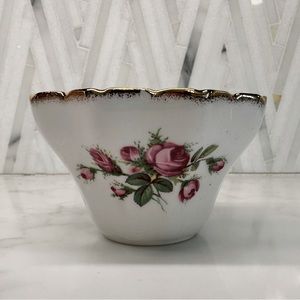 VINTAGE Salisbury England Bone China Pink Rose Teacup with Gold Trim